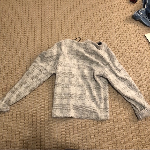 Grey checkered sweater - Picture 2 of 3